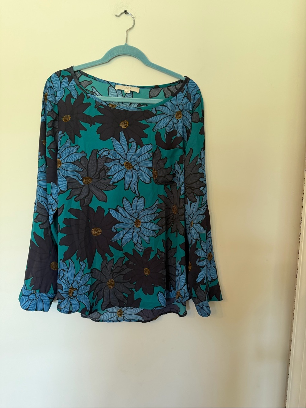 Mixed floral print long sleeve top size XL